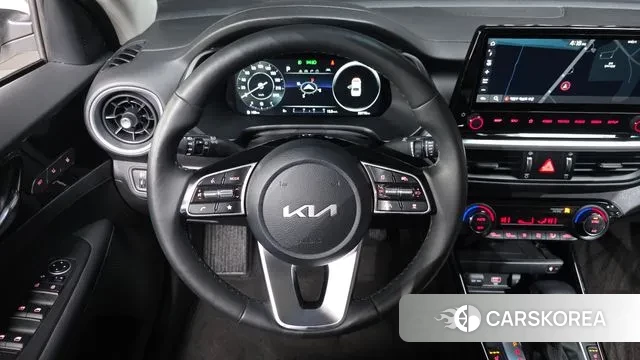 Kia The New K3 2nd generation 2021 Белый из Кореи, фото 5
