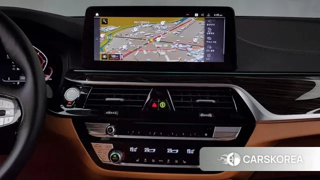 BMW 5 Series (G30) 2022 Черный из Кореи, фото 5