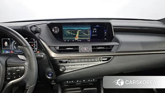 Lexus ES300h 7th generation 2018 Серый из Кореи, фото 5