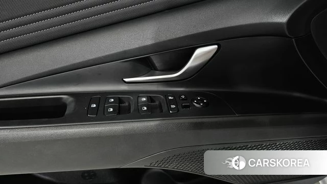 Hyundai Avante Hybrid (CN7) 2022 Белый из Кореи, фото 5