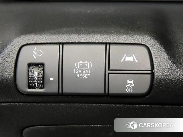 Hyundai Avante Hybrid (CN7) 2021 Белый из Кореи, фото 5