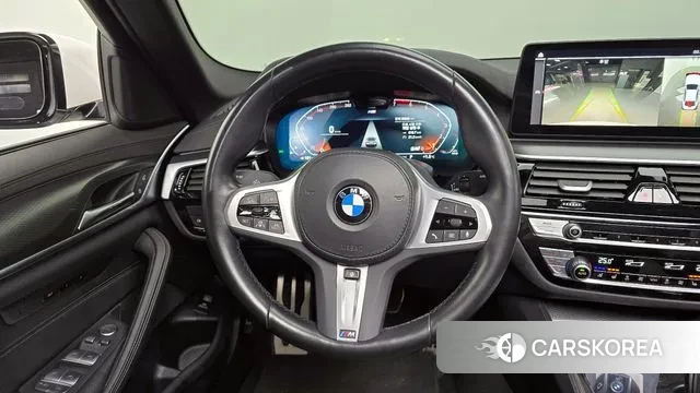 BMW 5 Series (G30) 2023 Белый из Кореи, фото 5