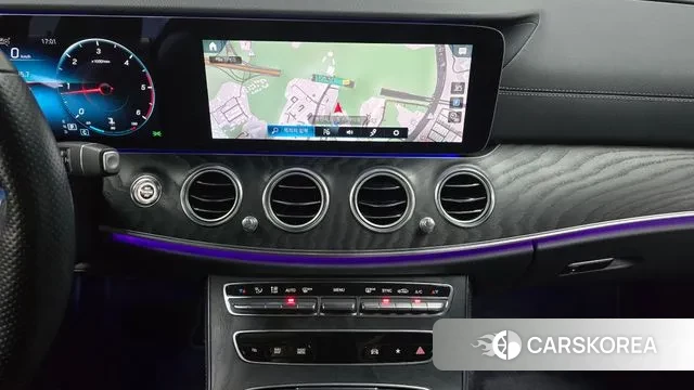 Mercedes-Benz E-Class W213 2020 Белый из Кореи, фото 5