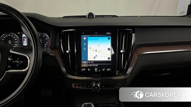 Volvo S60 3rd generation 2021 Белый из Кореи, фото 5