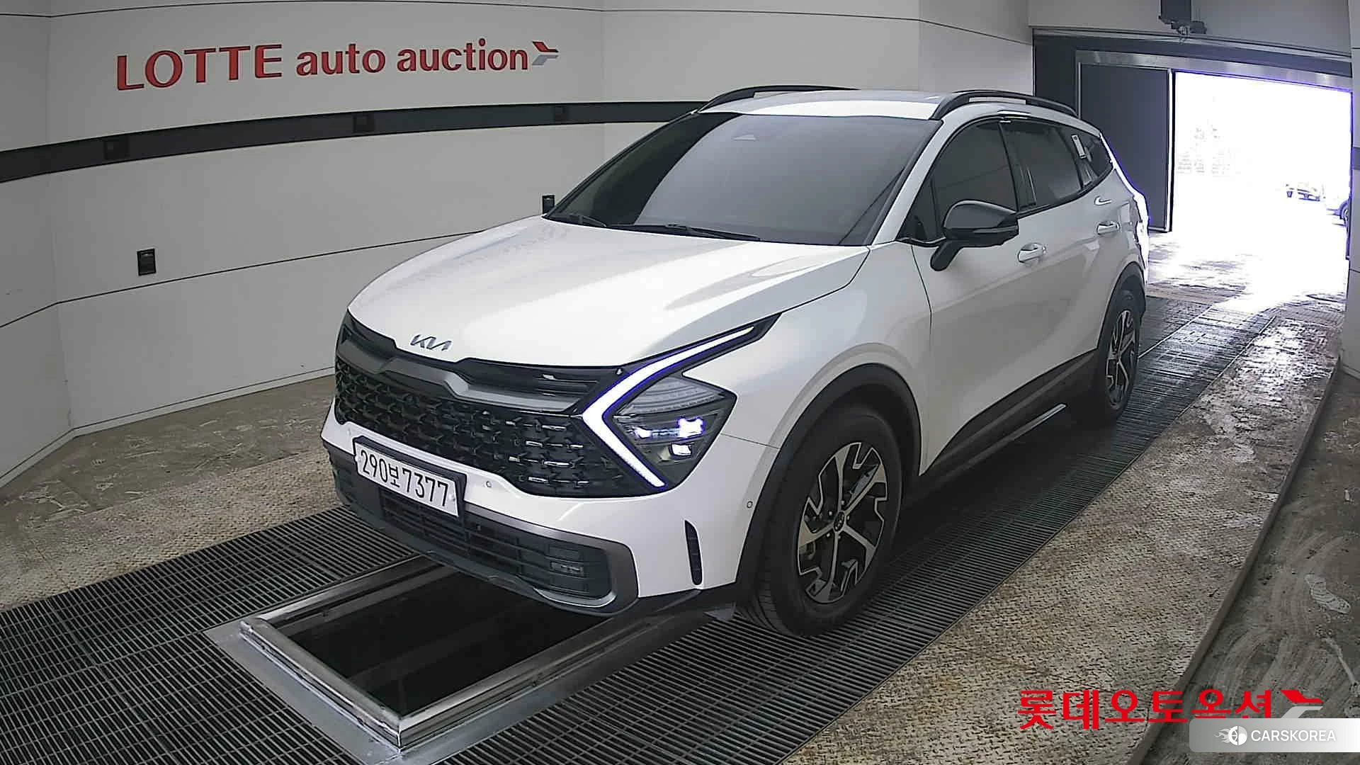 Kia Sportage Hybrid 2023 Белый из Кореи, фото 5