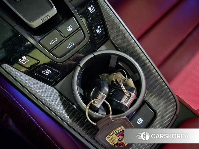 Porsche 911(992) 2021 Серебристо-серый из Кореи, фото 5