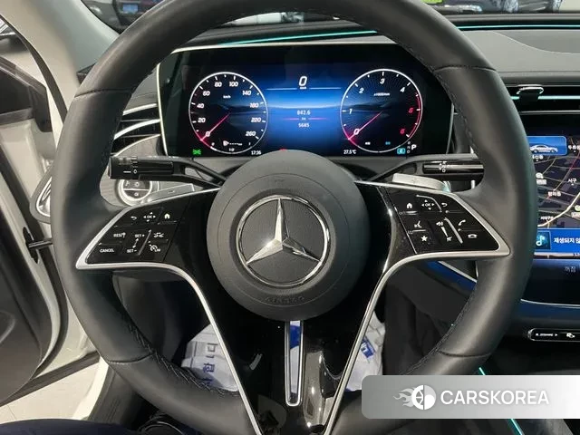 Mercedes-Benz E-Class W214 2024 Белый из Кореи, фото 5