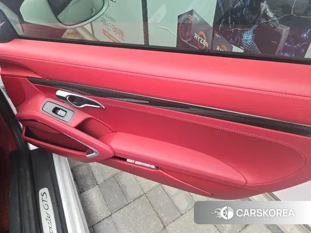 Porsche 718 Boxster 2023 Белый из Кореи, фото 5