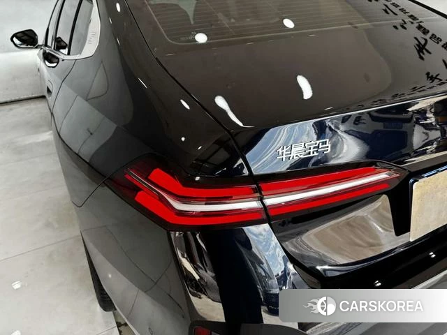 BMW 5 series 2025 Черный из Китая, фото 5