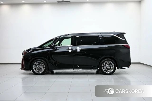 Lexus LM 2024 Черный из Китая, фото 5