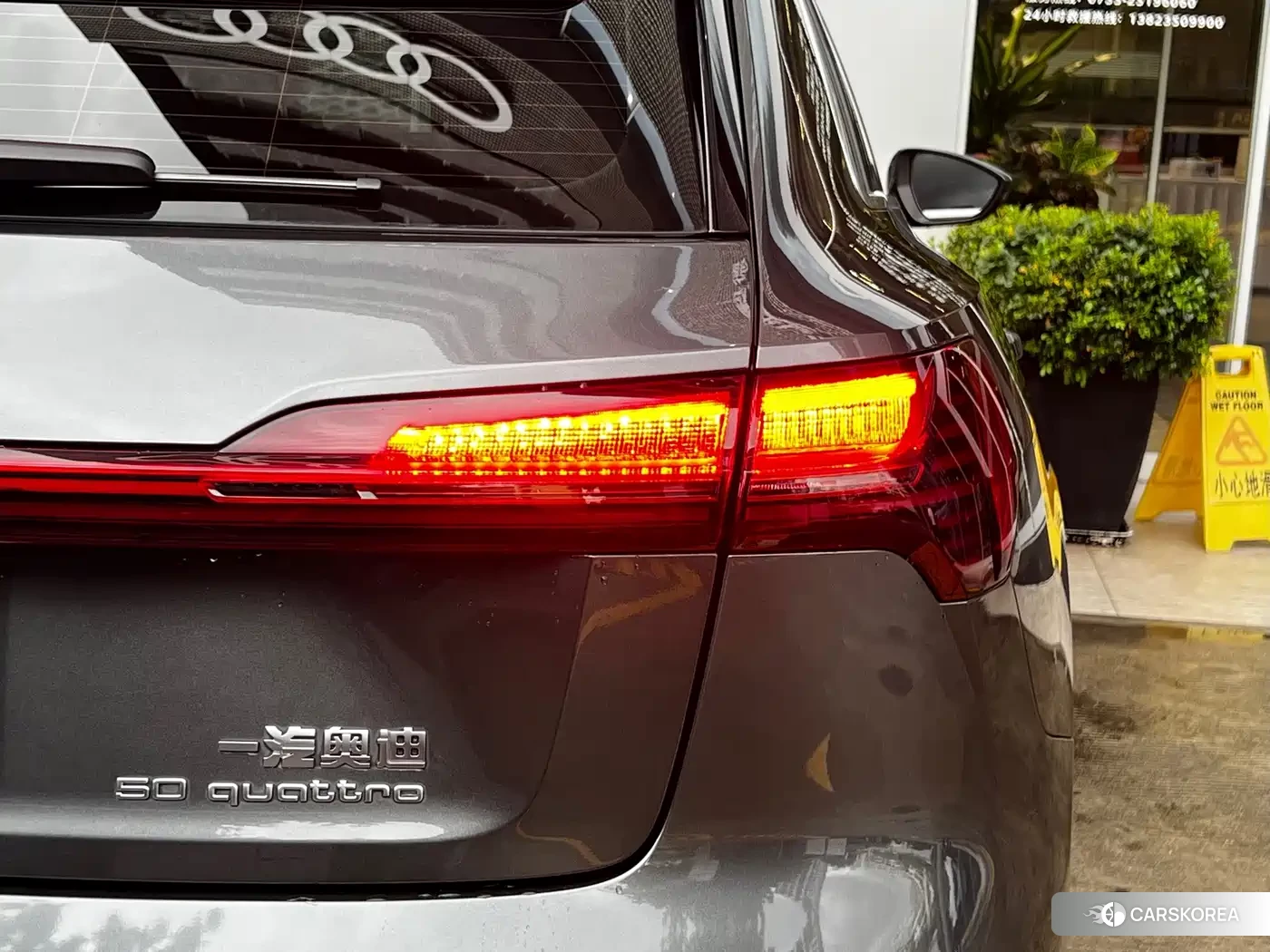 Audi e-tron 2022 Silver/gray из Китая, фото 5