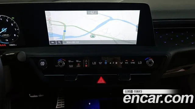 Kia K8 Hybrid 2023 Белый из Кореи, фото 5