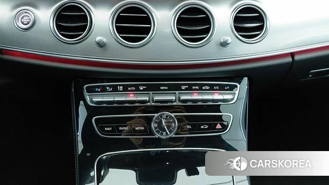 Mercedes-Benz E-Class W213 2019 Белый из Кореи, фото 5