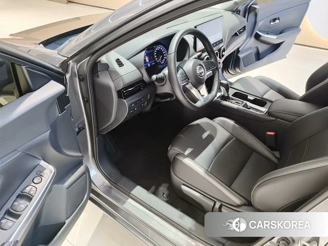Nissan Xuan Yi 2025 Серебристо-серый из Китая, фото 5
