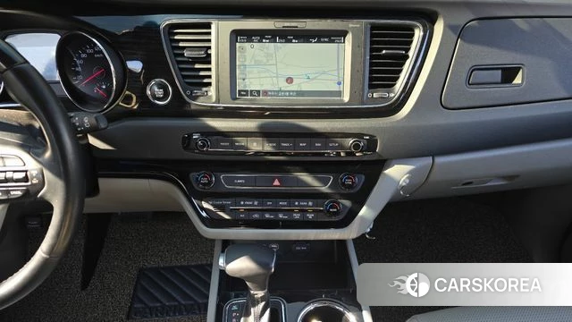 Kia The New Carnival 2018 Белый из Кореи, фото 5