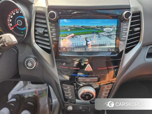 Ssangyong Tivoli Armor 2018 Белый из Кореи, фото 5