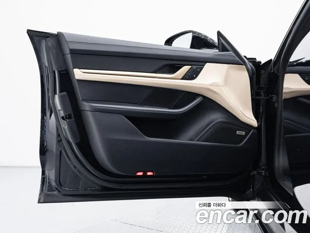 Porsche Taycan id 2837131 из Кореи 5