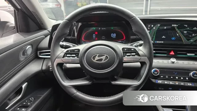 Hyundai The New Avante (CN7) 2024 Белый из Кореи, фото 5