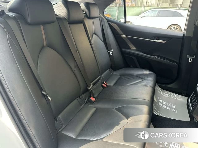 Toyota Camry 2023 Белый из Китая, фото 5