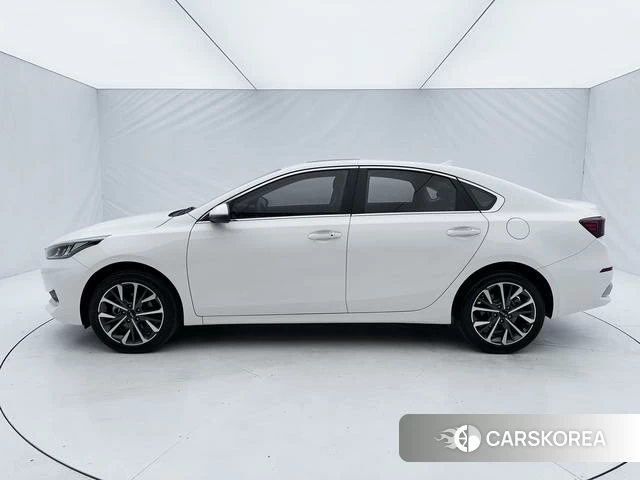 Kia K3 2021 Белый из Китая, фото 5
