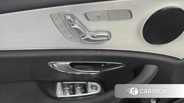 Mercedes-Benz E-Class W213 2021 Белый из Кореи, фото 5