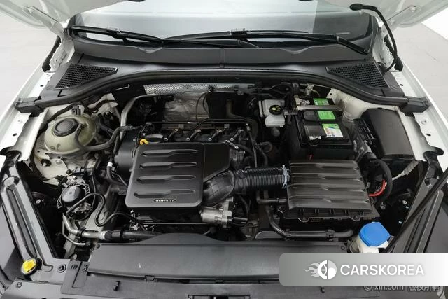 Volkswagen Bora 2022 Белый из Китая, фото 5