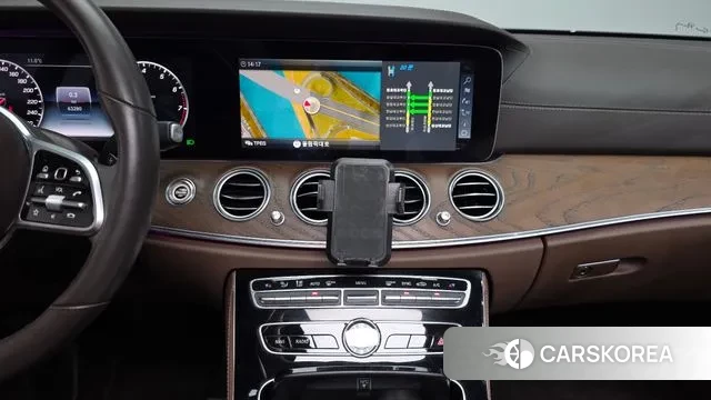 Mercedes-Benz E-Class W213 2019 Белый из Кореи, фото 5