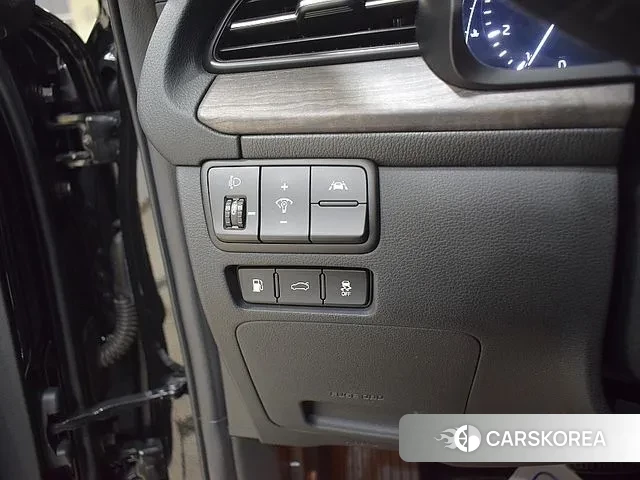 Kia K7 Premier 2021 Черный из Кореи, фото 5