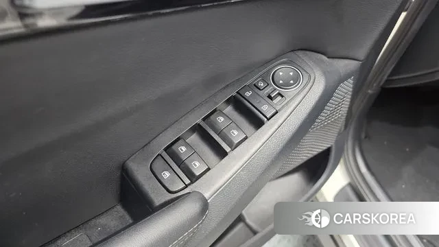 Kia Seltos 2022 Белый из Кореи, фото 5