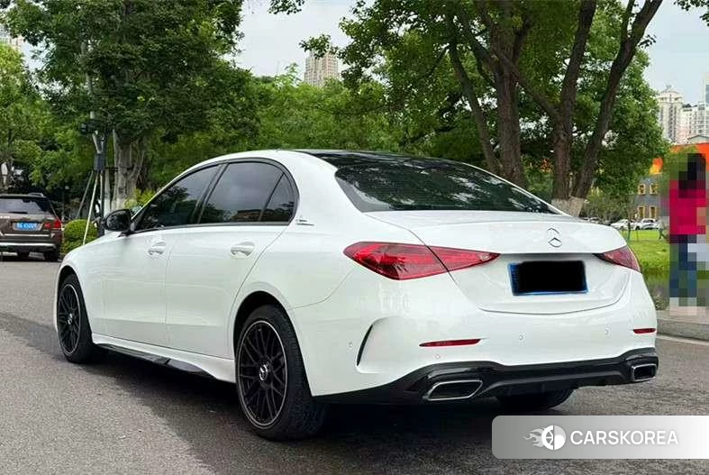 Mercedes-Benz Class C 2022 Белый из Китая, фото 5