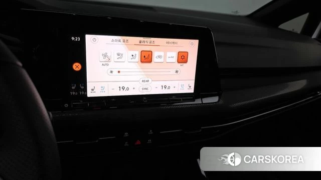Volkswagen Golf 8th Generation 2024 Белый из Кореи, фото 5