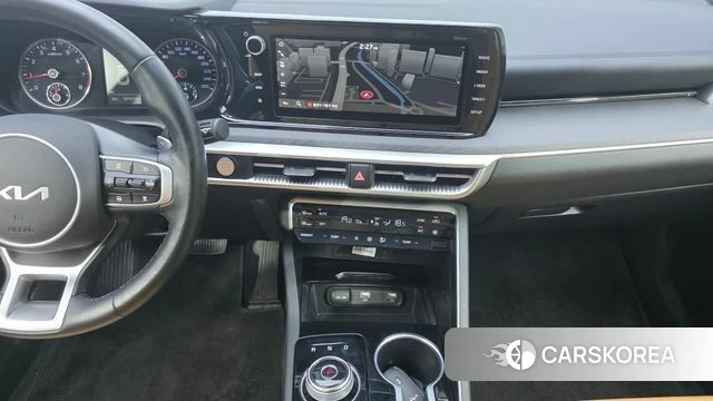 Kia K5 3rd generation 2022 Серебристо-серый из Кореи, фото 5