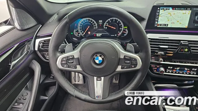 BMW 5 Series (G30) 2018 Белый из Кореи, фото 5