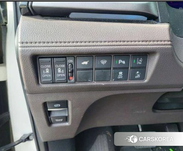 Honda Odyssey 2019 Белый из Кореи, фото 5