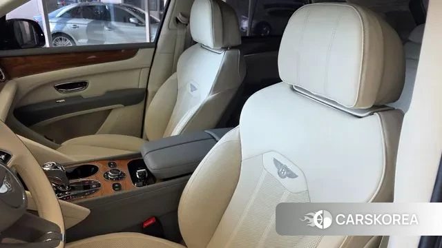 Bentley Bentayga 2025 Синий из Кореи, фото 5