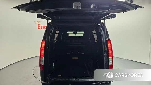 Hyundai Staria 2024 Черный из Кореи, фото 5