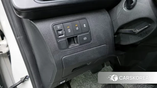 Hyundai Staria 2023 Белый из Кореи, фото 5