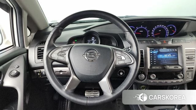Ssangyong Korando Turismo 2018 Белый из Кореи, фото 5