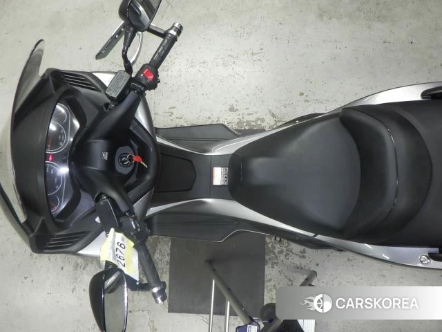 Проданный Honda SILVER WING 600 GT ABS id 3948293 из Японии, фото 2