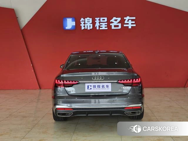 Audi A4L 2022 Темно-серый из Китая, фото 5