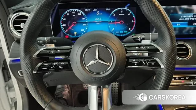 Mercedes-Benz E-Class W213 2023 Белый из Кореи, фото 5