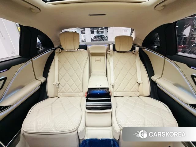 Mercedes-Benz Maybach S-class 2023 Черный из Китая, фото 5