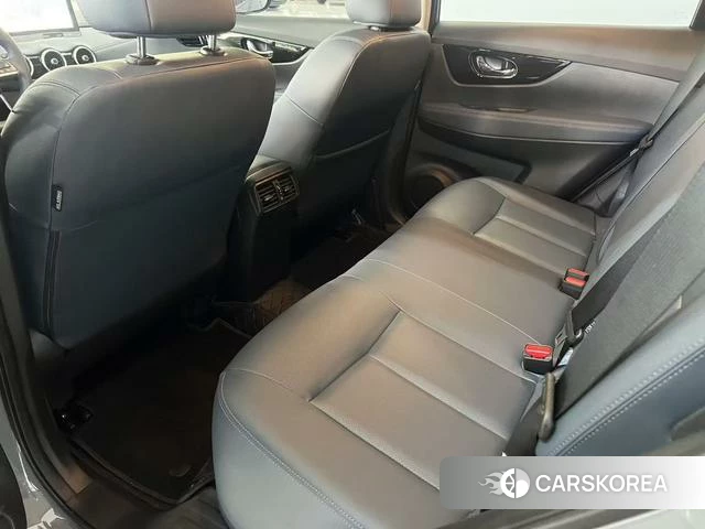 Nissan Qijun 2025 Темно-серый из Китая, фото 5