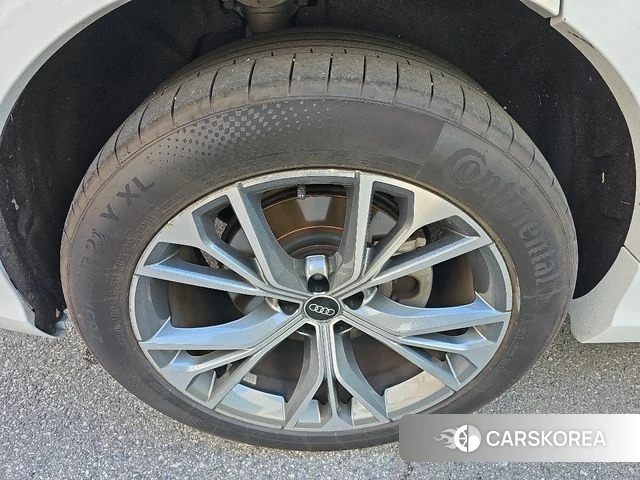 Audi Q8 (4M) 2022 Белый из Кореи, фото 5