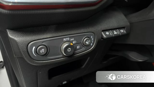 Chevrolet (GM Daewoo) Trailblazer 2021 Белый из Кореи, фото 5