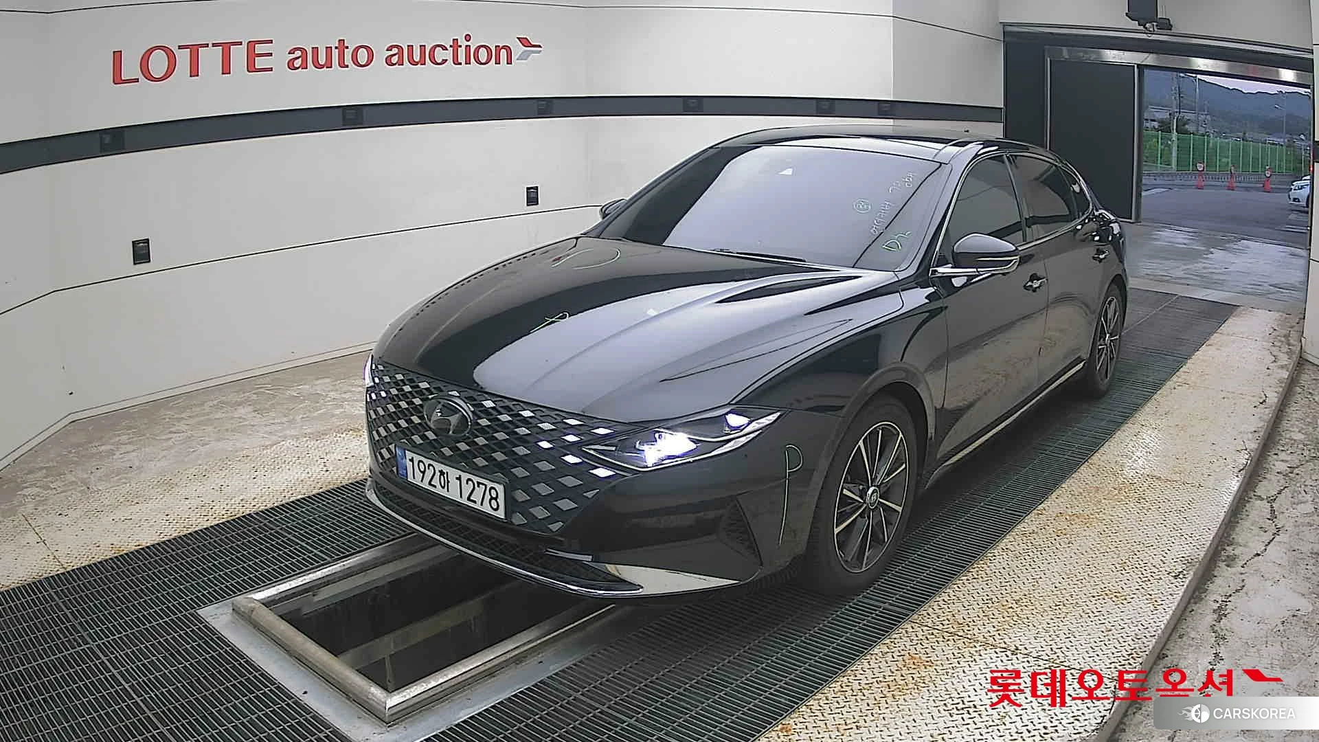 Hyundai Grandeur 2023 Abyss Black Pearl из Кореи, фото 5