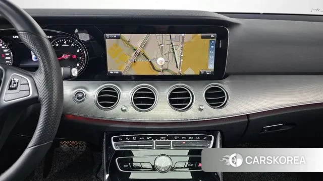 Mercedes-Benz E-Class W213 2018 Серый из Кореи, фото 5