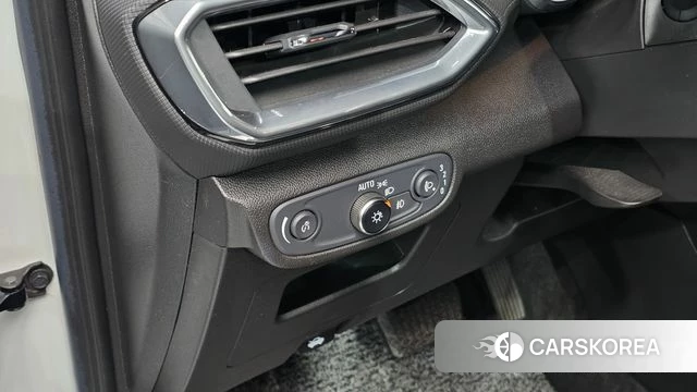 Chevrolet (GM Daewoo) Trailblazer 2022 Белый из Кореи, фото 5