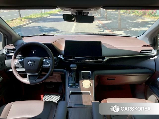 Toyota Grevia 2024 Черный из Китая, фото 5