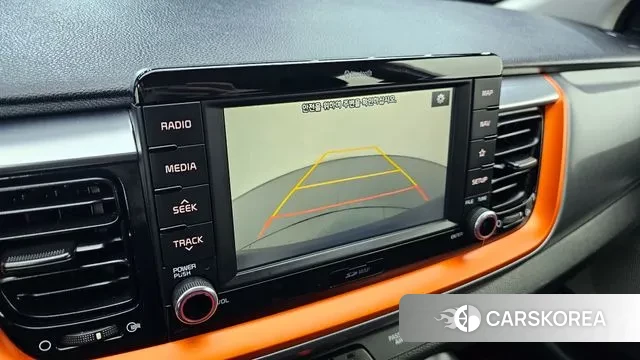 Kia Stonic 2018 Белый из Кореи, фото 5